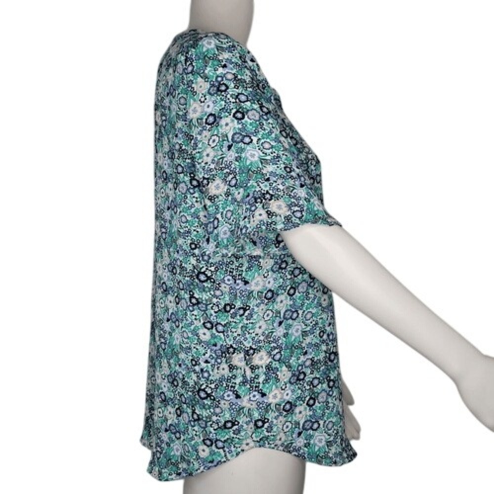 Roz & Ali‎ Blue & Green Floral V-Neck Blouse - Picture 5 of 13